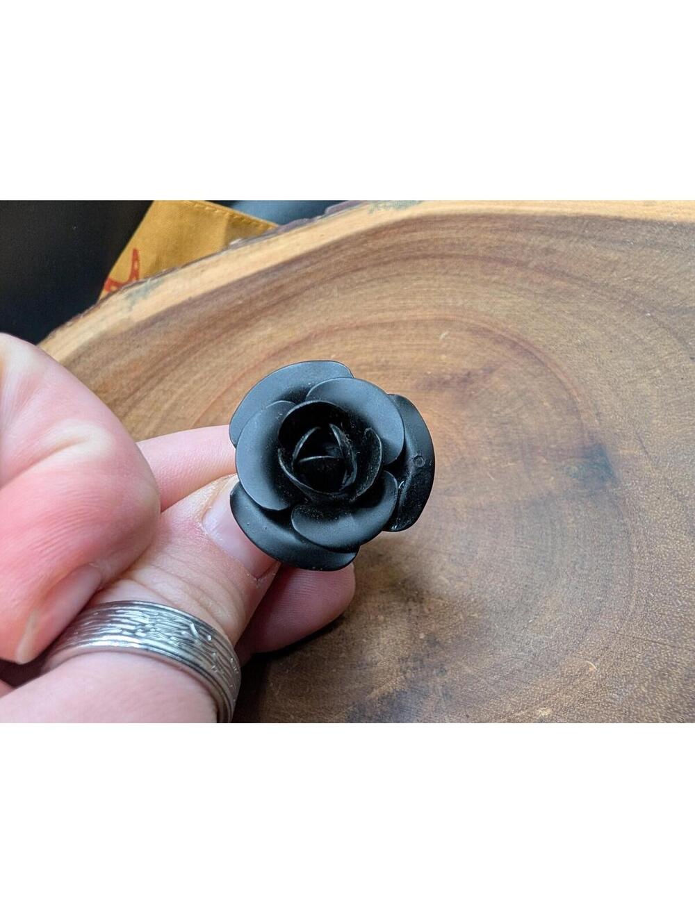 Vintage 1970s Metal Black Adjustable Rose Statement Ring Goth Grunge